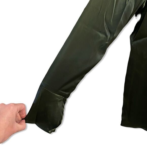 NWT Remi x Revolve Serena button up satin shirt olive green blouse Plus 2X - Picture 4 of 12